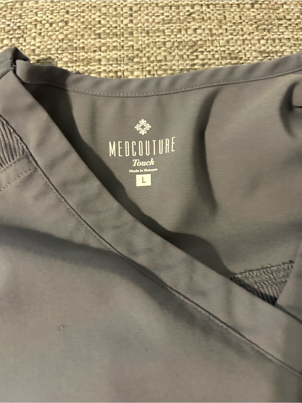 Med Couture Women's V-Neck Scrub Top and pants in Gray Large - Picture 2 of 4